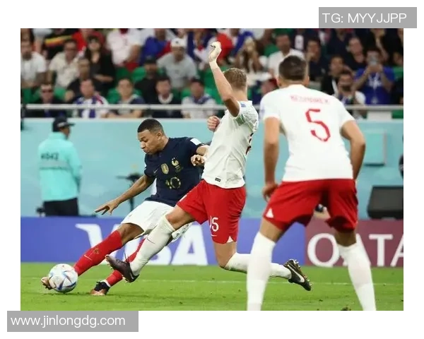 2024年足坛巨星转会潮涌离队风暴重塑世界足球新格局